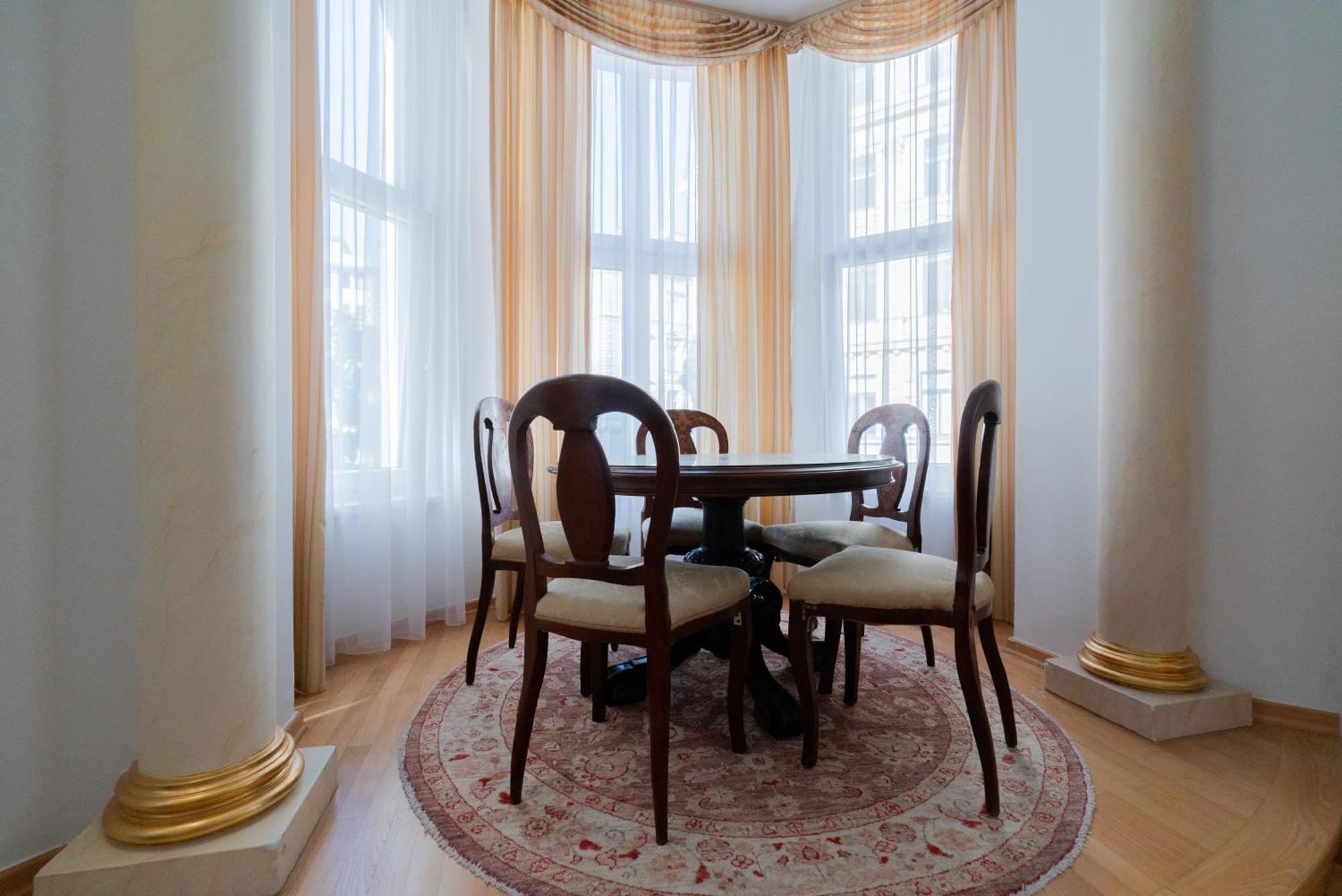 Empress Sisi Royal Appartement *